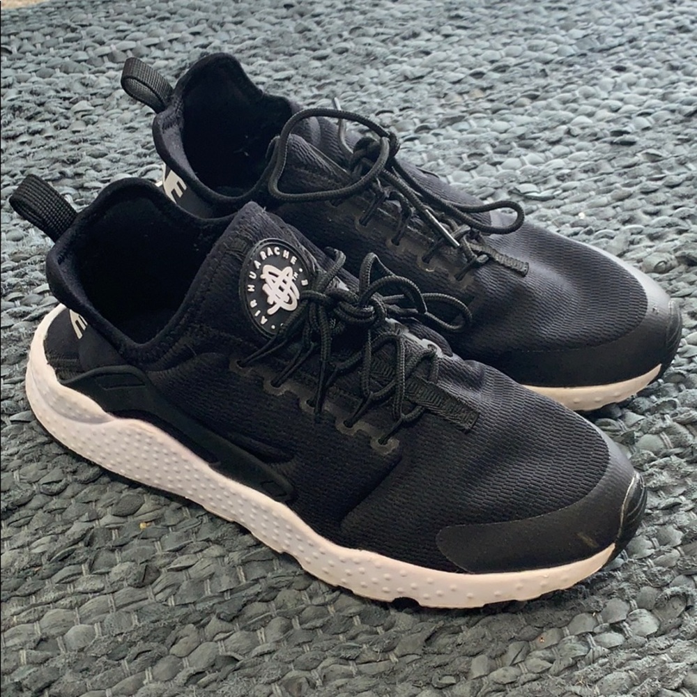 Womens Nike Huaraches Black